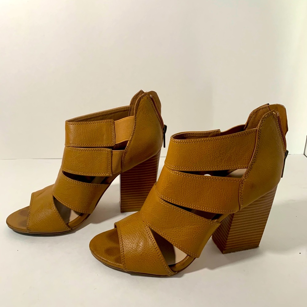 Just Fab heels size 7